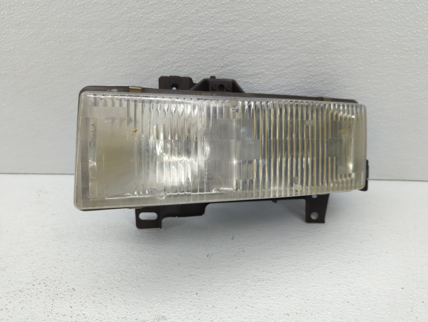 1996 Chevrolet Express 3500 Driver Left Oem Head Light Headlight Lamp - Oemusedautoparts1.com