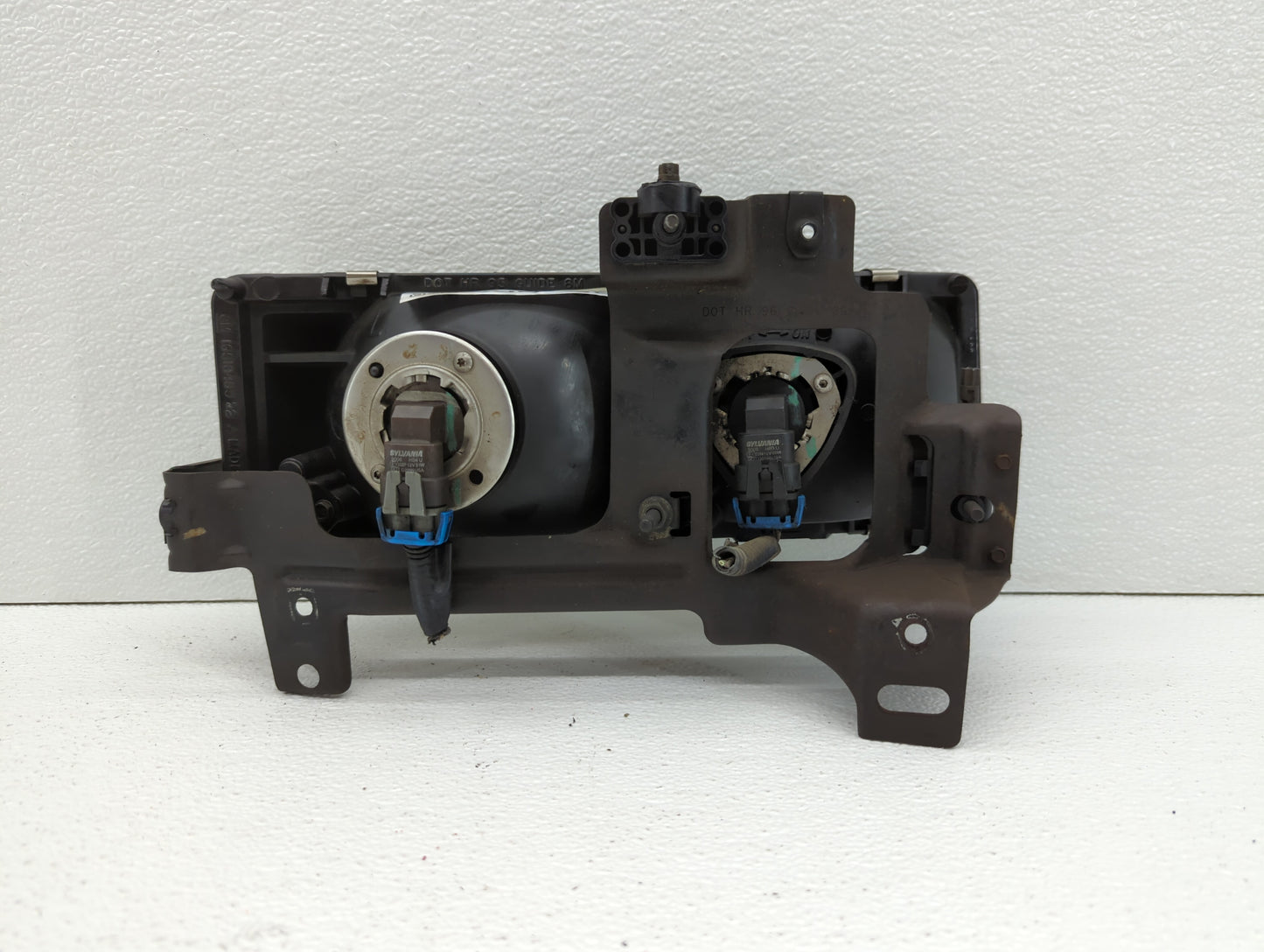 1996 Chevrolet Express 3500 Driver Left Oem Head Light Headlight Lamp - Oemusedautoparts1.com