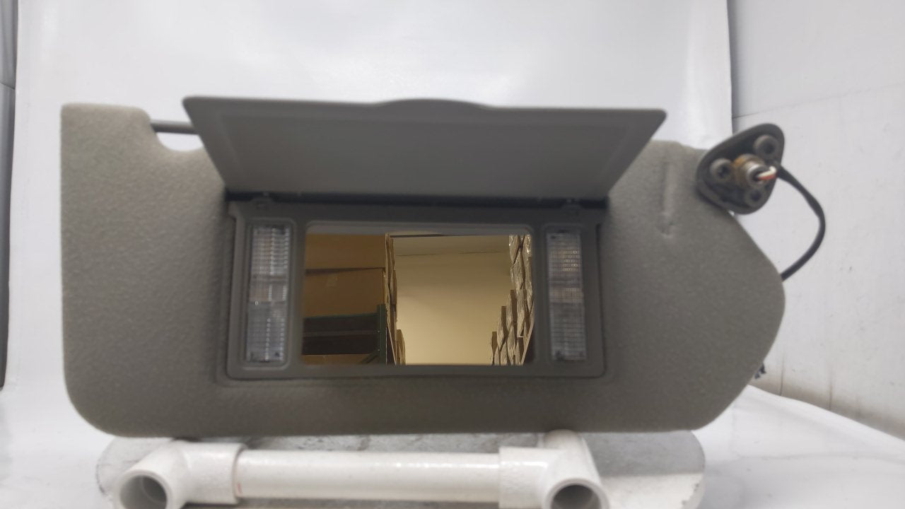 2000 Chevrolet Impala Sun Visor Shade Replacement Passenger Right Mirror Fits OEM Used Auto Parts - Oemusedautoparts1.com