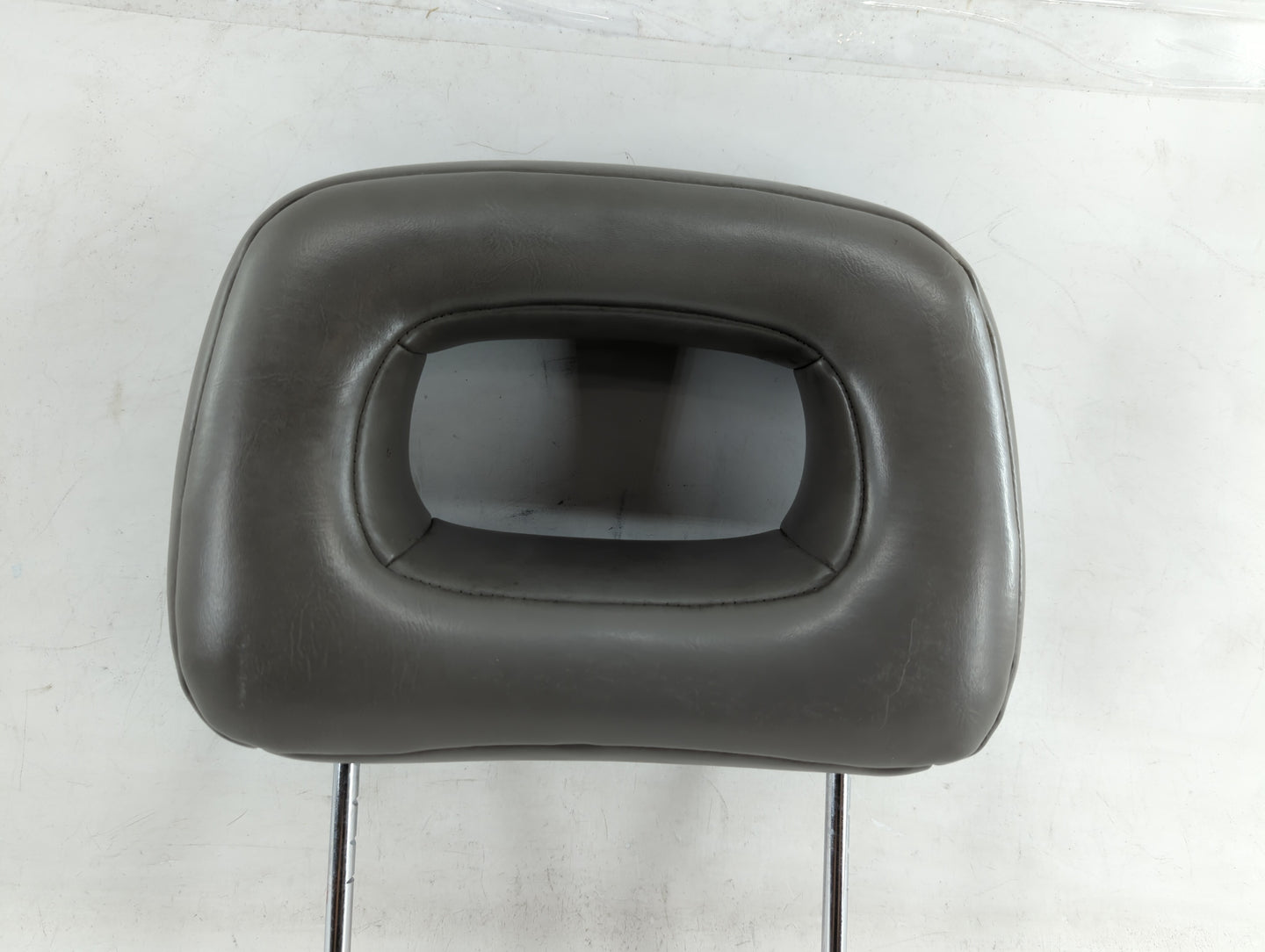 2000-2005 Chevrolet Impala Headrest Head Rest Front Driver Passenger Seat Fits Fits 2000 2001 2002 2003 2004 2005 OEM Used A