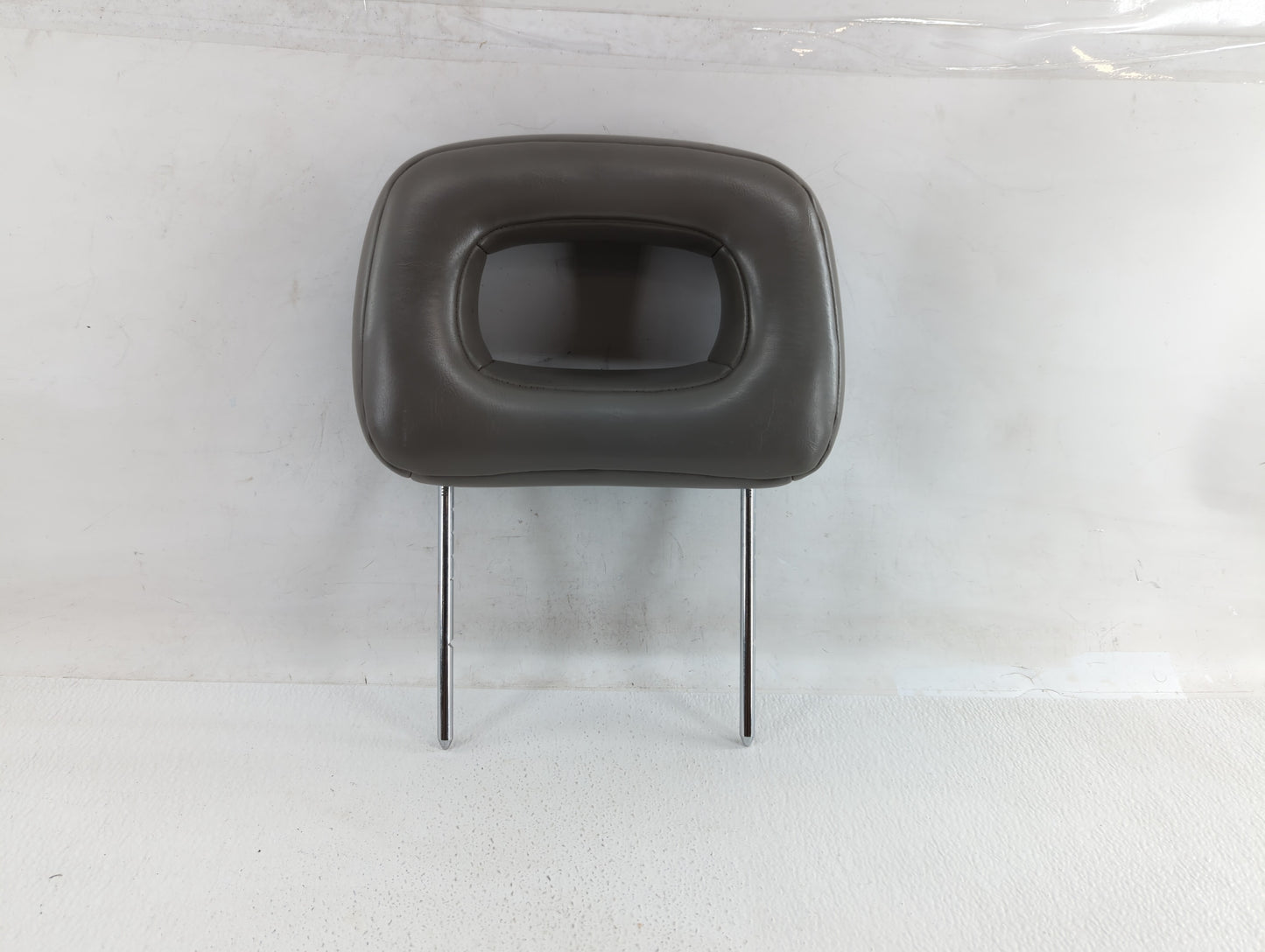 2000-2005 Chevrolet Impala Headrest Head Rest Front Driver Passenger Seat Fits Fits 2000 2001 2002 2003 2004 2005 OEM Used A