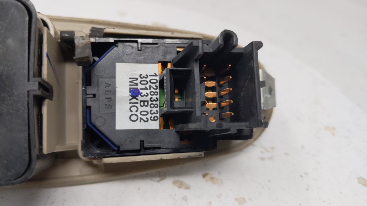 2000 Chevrolet Impala Master Power Window Switch Replacement Driver Side Left P/N:10283839 Fits OEM Used Auto Parts - Oemuse