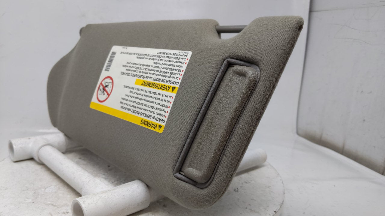2000 Chevrolet Impala Sun Visor Shade Replacement Passenger Right Mirror Fits OEM Used Auto Parts - Oemusedautoparts1.com