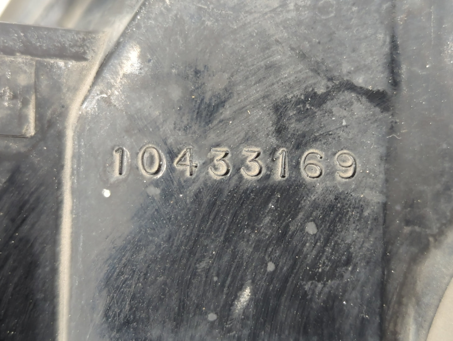 2000-2004 Chevrolet Impala Driver Left Oem Head Light Headlight Lamp - Oemusedautoparts1.com