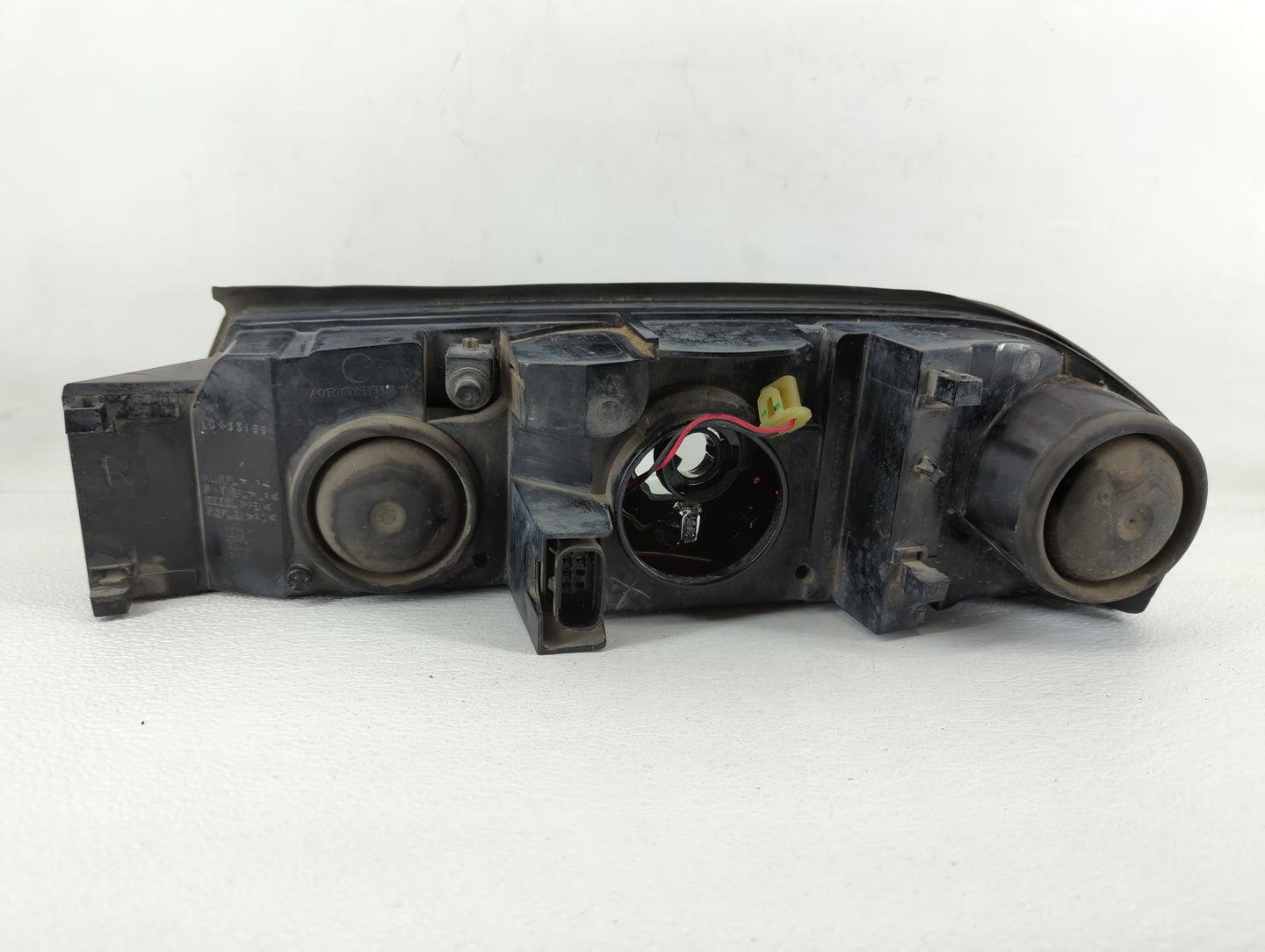 2000-2004 Chevrolet Impala Driver Left Oem Head Light Headlight Lamp - Oemusedautoparts1.com