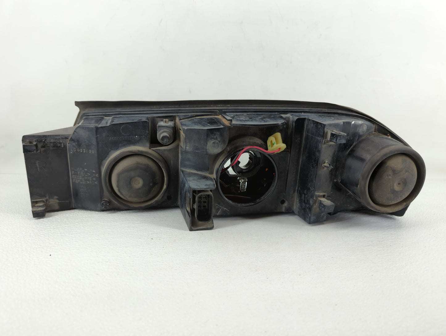 2000-2004 Chevrolet Impala Driver Left Oem Head Light Headlight Lamp - Oemusedautoparts1.com