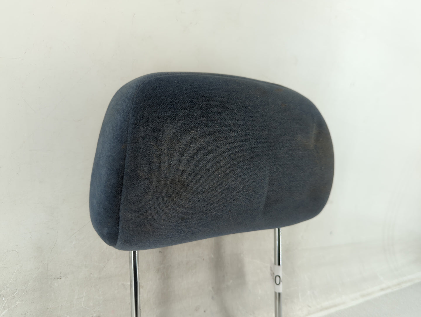 2000-2001 Chevrolet Impala Headrest Head Rest Front Driver Passenger Seat - Oemusedautoparts1.com