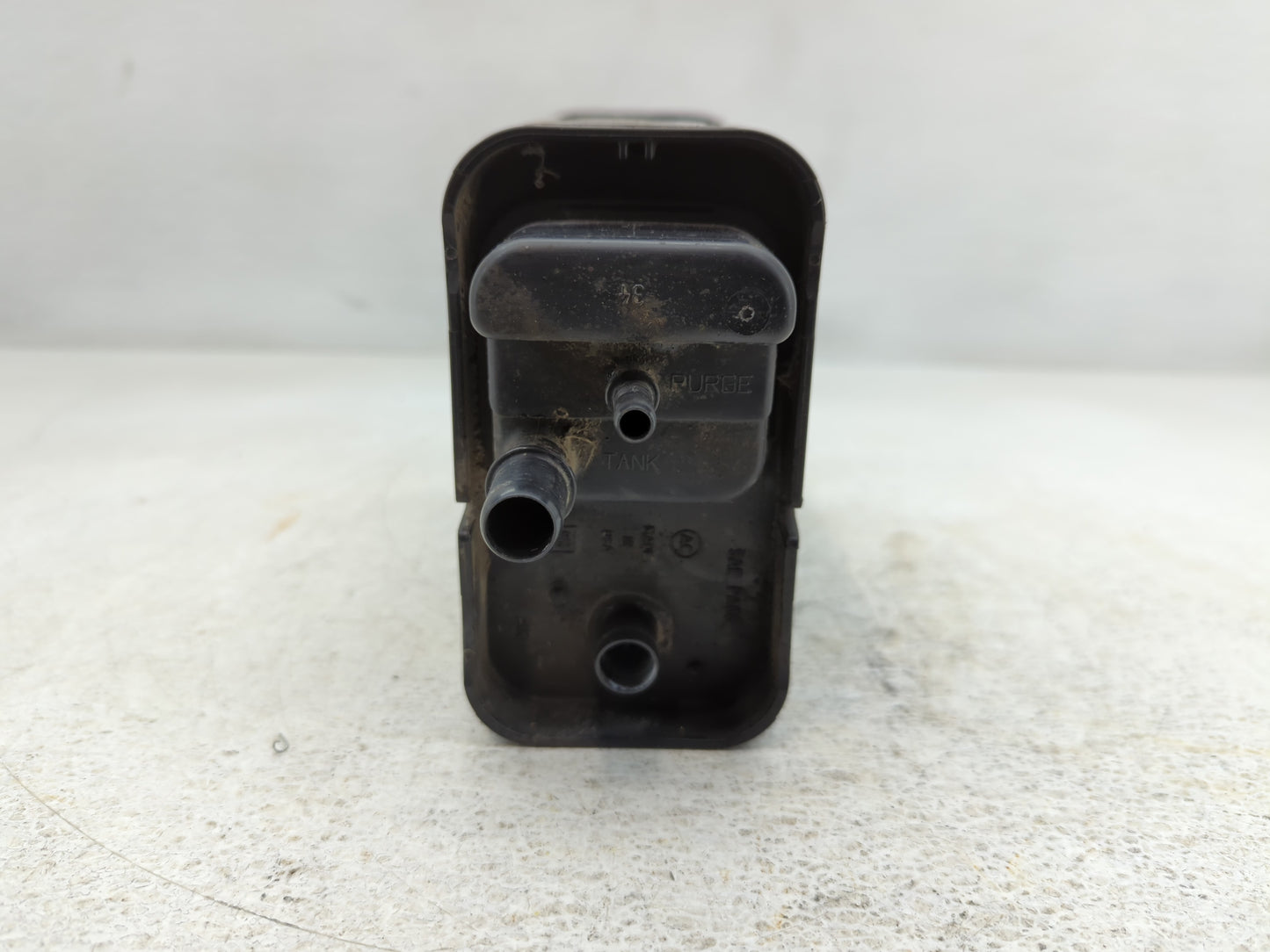 2000 Chevrolet Impala Fuel Vapor Charcoal Canister - Oemusedautoparts1.com
