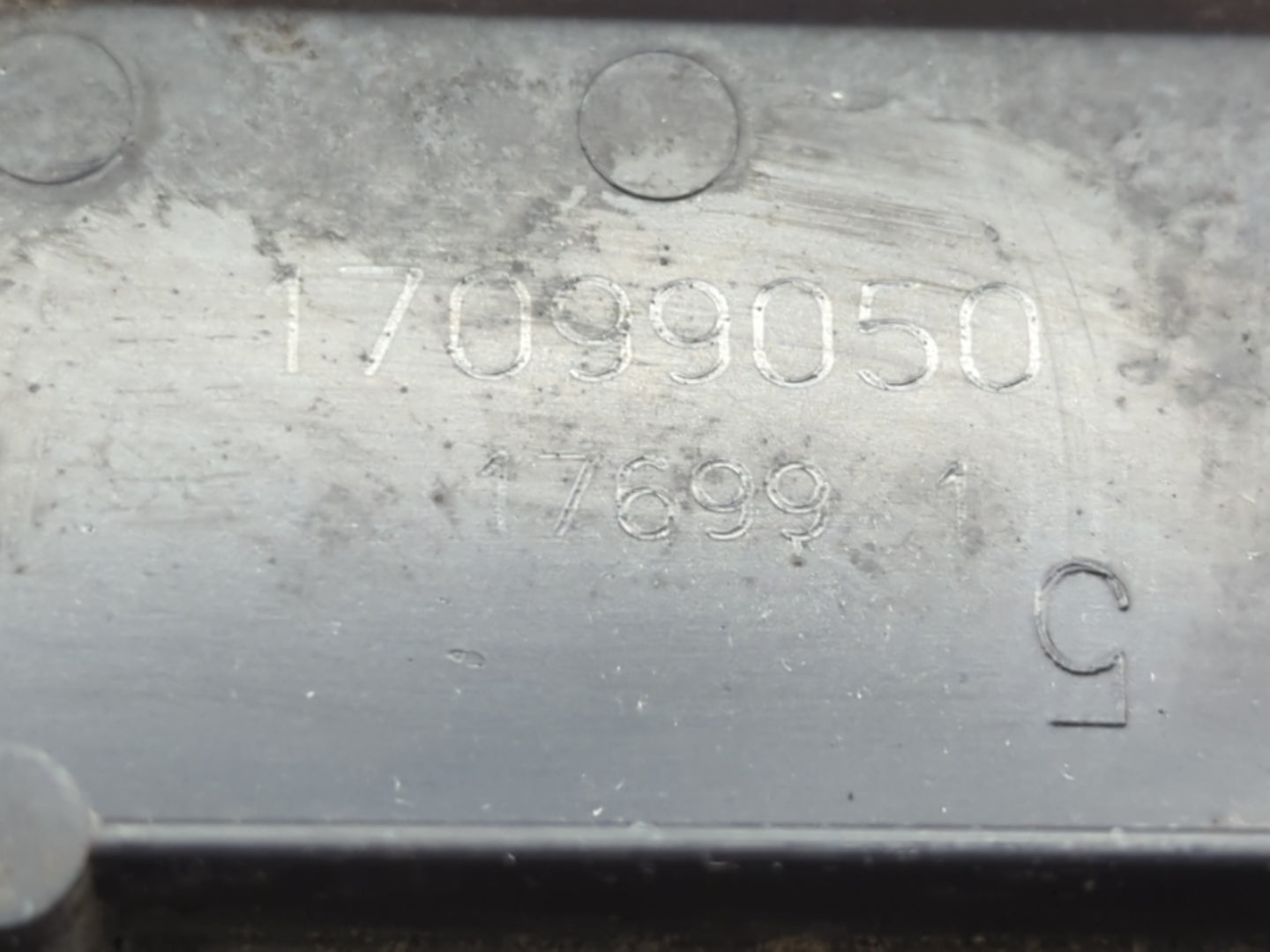 2000 Chevrolet Impala Fuel Vapor Charcoal Canister - Oemusedautoparts1.com