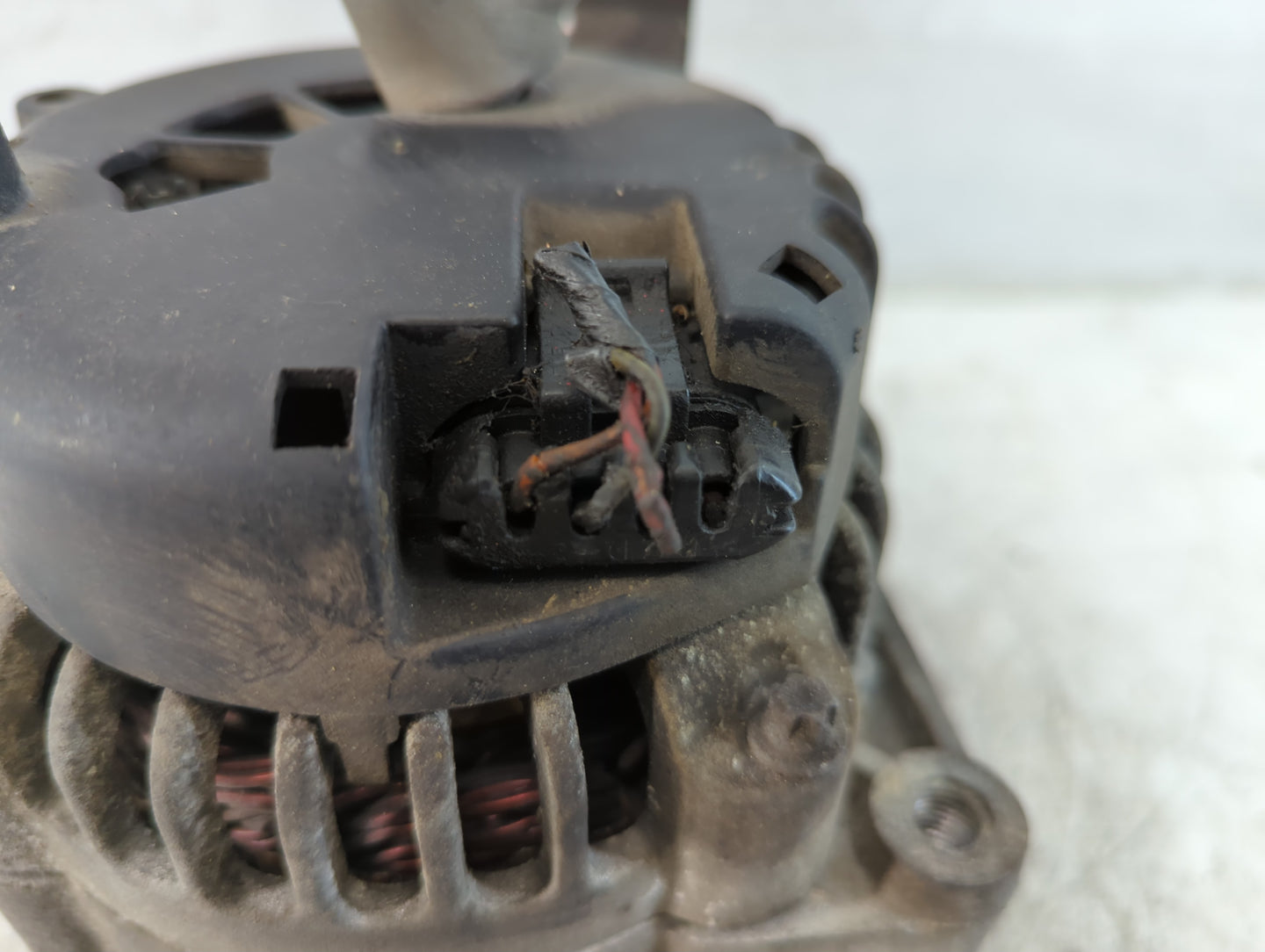 2000-2003 Chevrolet Malibu Alternator Replacement Generator Charging Assembly Engine OEM Fits Fits 2000 2001 2002 2003 OEM U