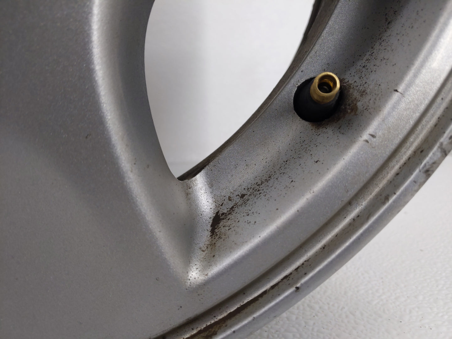 2000-2002 Chevrolet Malibu Oem Wheel Rim 794702 - Oemusedautoparts1.com
