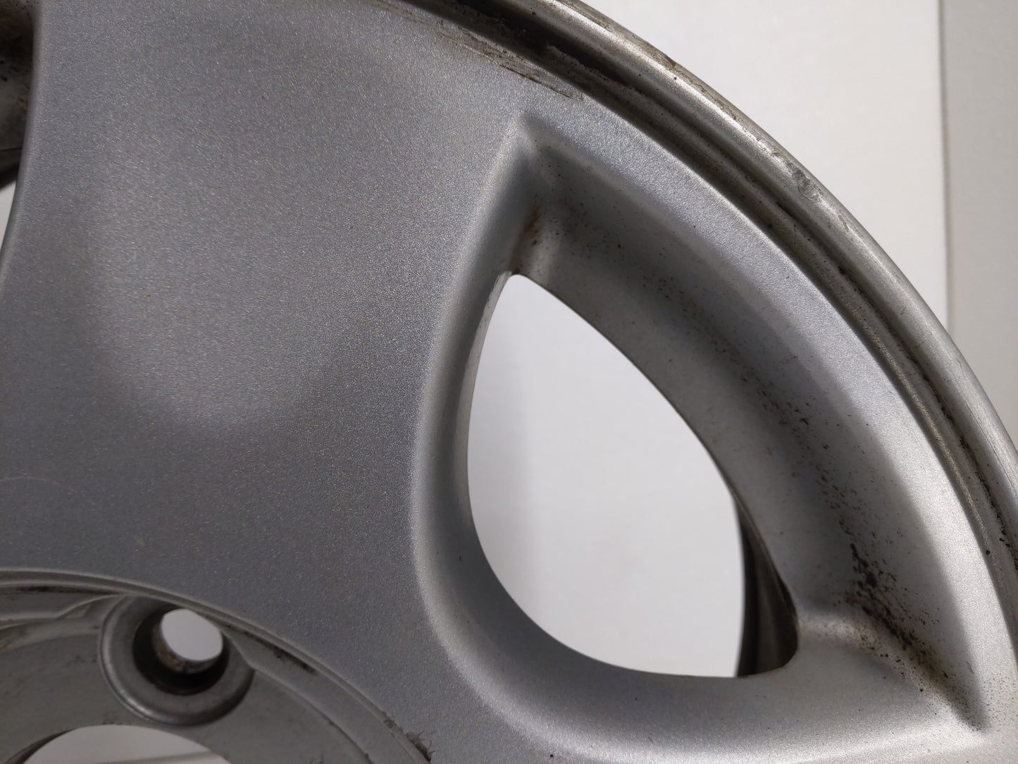2000-2002 Chevrolet Malibu Oem Wheel Rim 794702 - Oemusedautoparts1.com