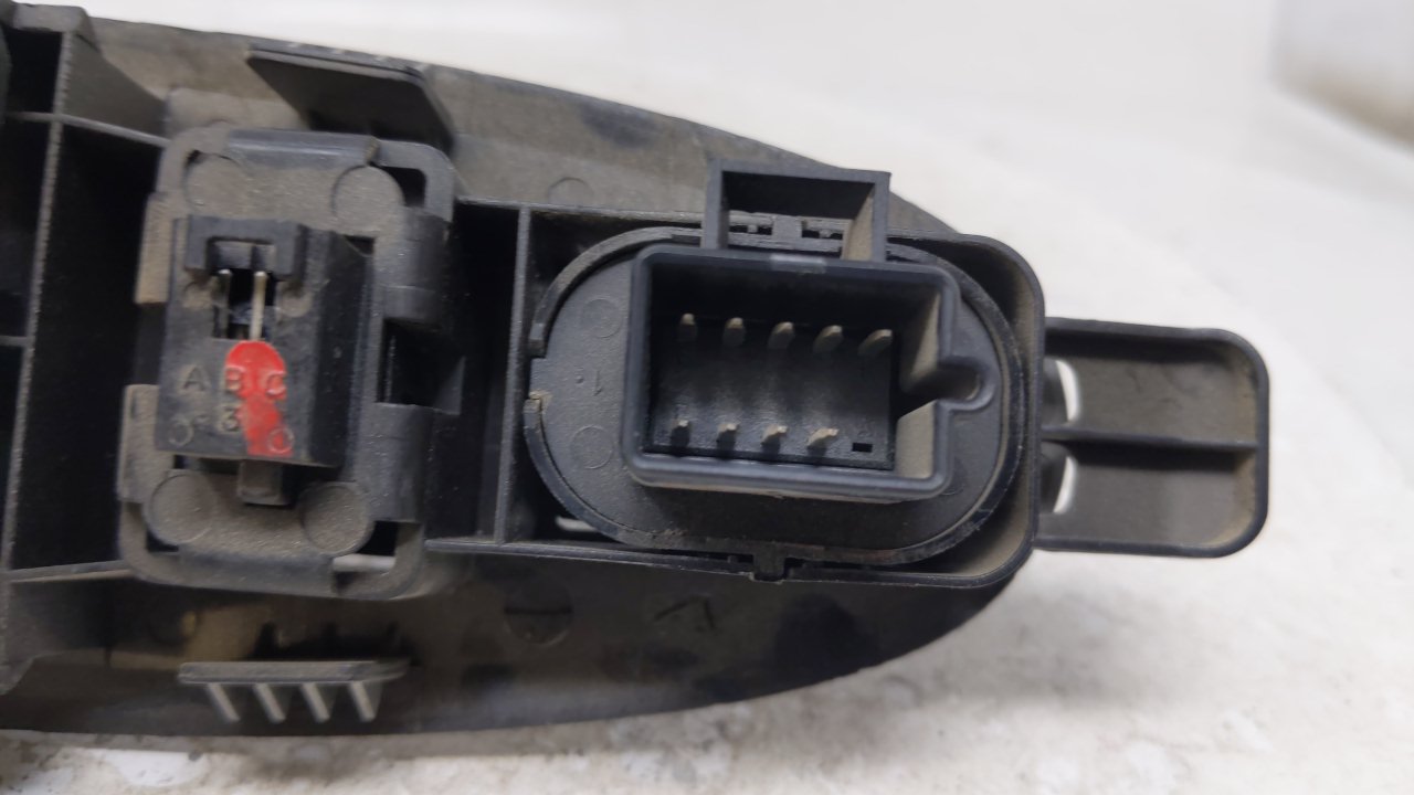 2000 Chevrolet Metro Master Power Window Switch Replacement Driver Side Left Fits OEM Used Auto Parts - Oemusedautoparts1.co