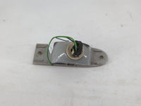 2000 Chevrolet Monte Carlo Passenger Right Oem Front Light Lamp - Oemusedautoparts1.com