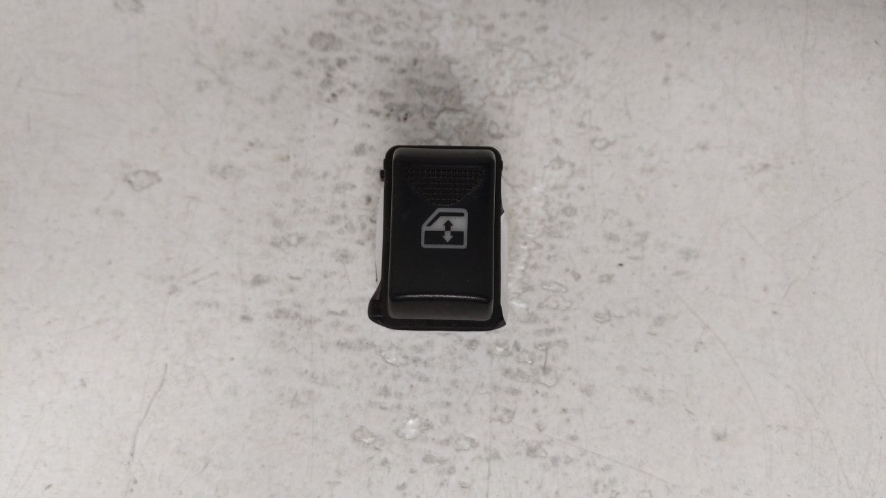 2000 Chevrolet Monte Carlo Passeneger Right Power Window Switch - Oemusedautoparts1.com