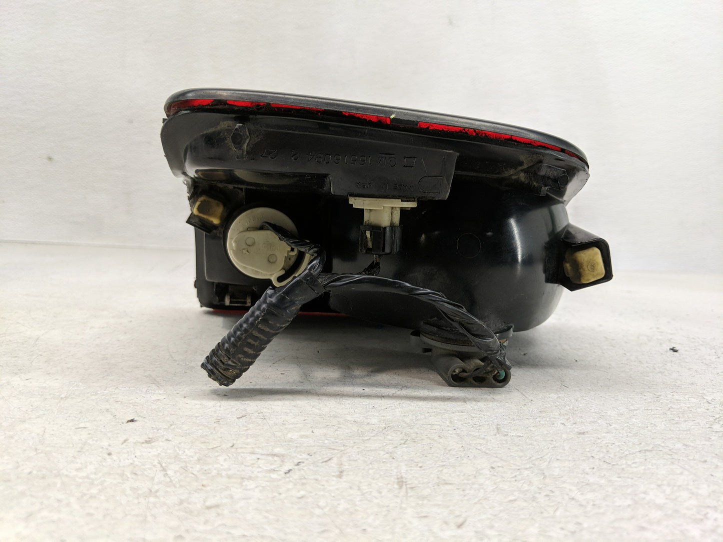 1994-2003 Chevrolet S10 Tail Light Assembly Passenger Right OEM Fits Fits 1994 1995 1996 1997 1998 1999 2000 2001 2002 2003 