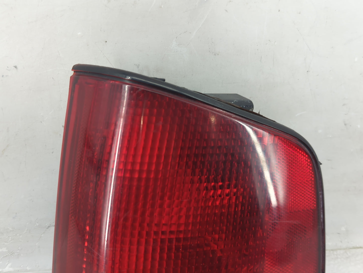 1994-2003 Chevrolet S10 Tail Light Assembly Passenger Right OEM P/N:16516094 2 Fits OEM Used Auto Parts - Oemusedautoparts1.