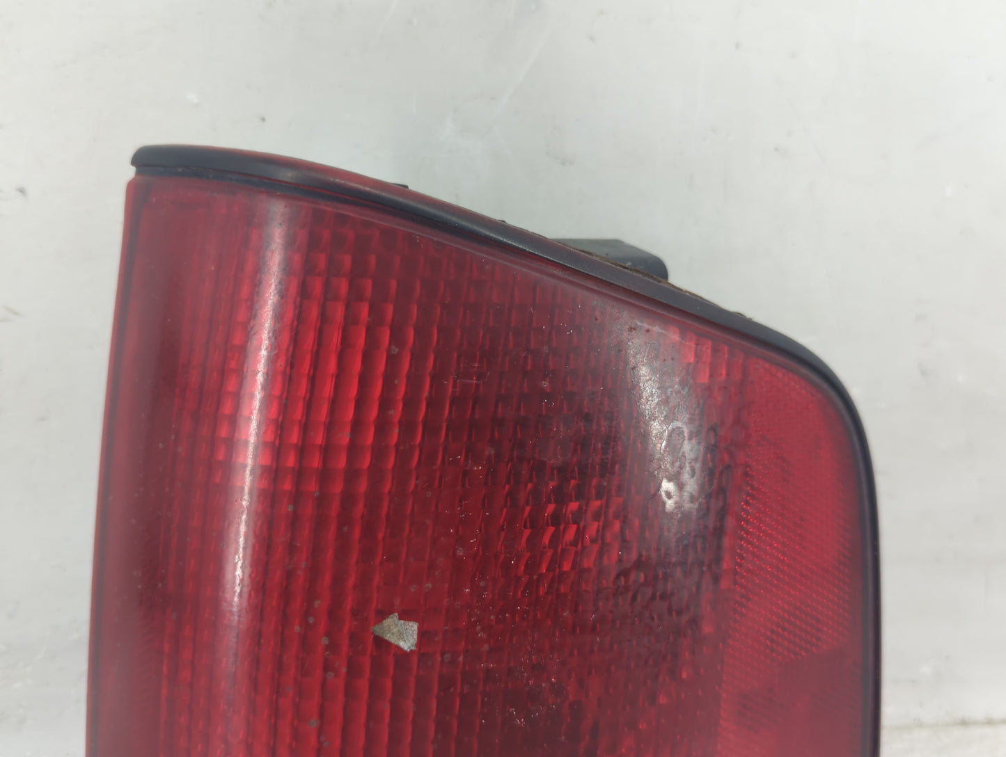 1994-2003 Chevrolet S10 Tail Light Assembly Passenger Right OEM P/N:16516094 2 Fits OEM Used Auto Parts - Oemusedautoparts1.