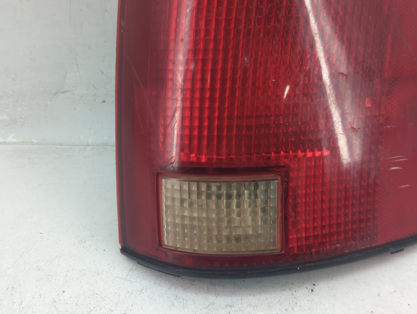 1994-2003 Chevrolet S10 Tail Light Assembly Passenger Right OEM P/N:16516094 2 Fits OEM Used Auto Parts - Oemusedautoparts1.