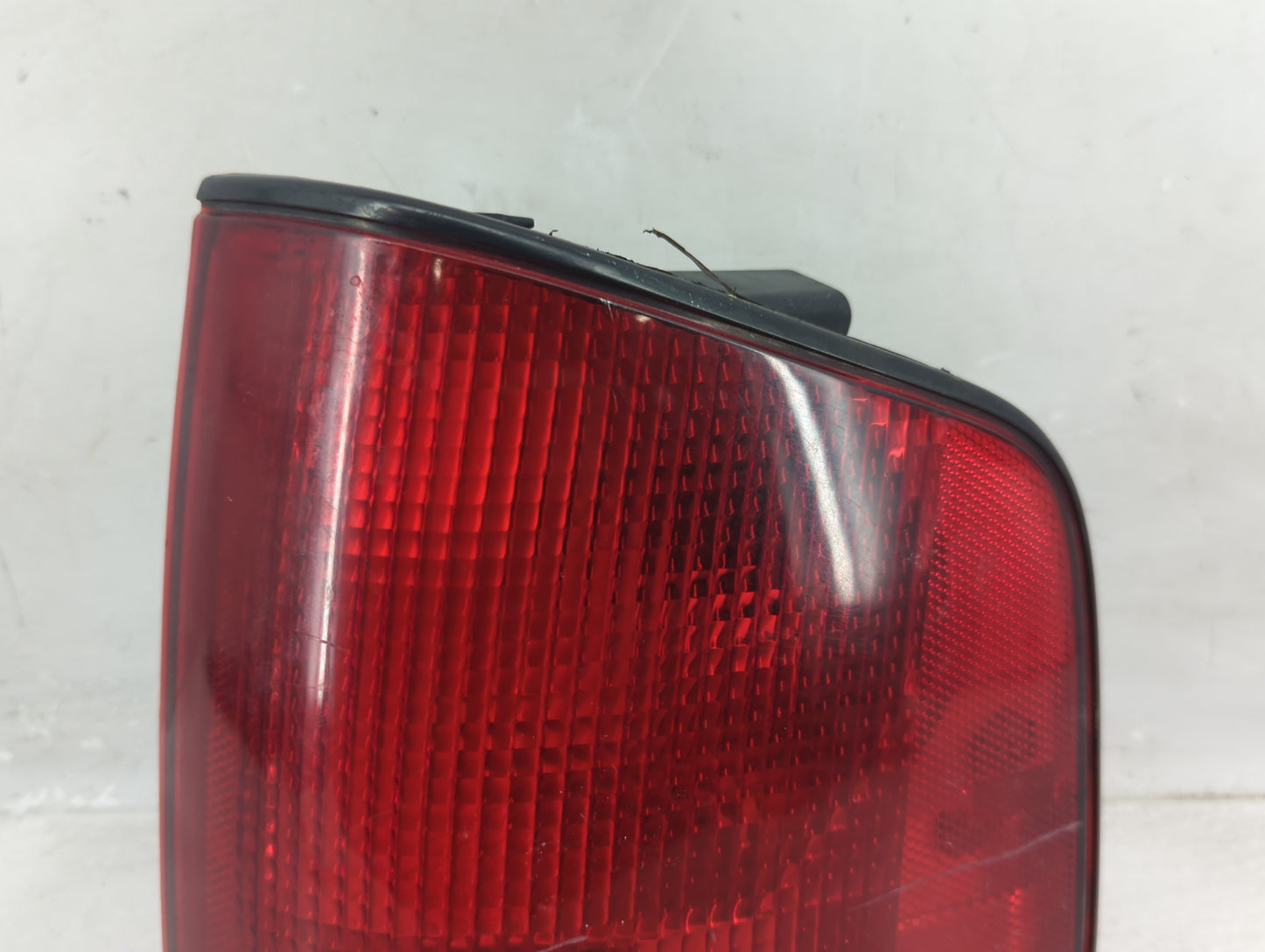 1994-2003 Chevrolet S10 Tail Light Assembly Passenger Right OEM P/N:16516094 2 Fits OEM Used Auto Parts - Oemusedautoparts1.