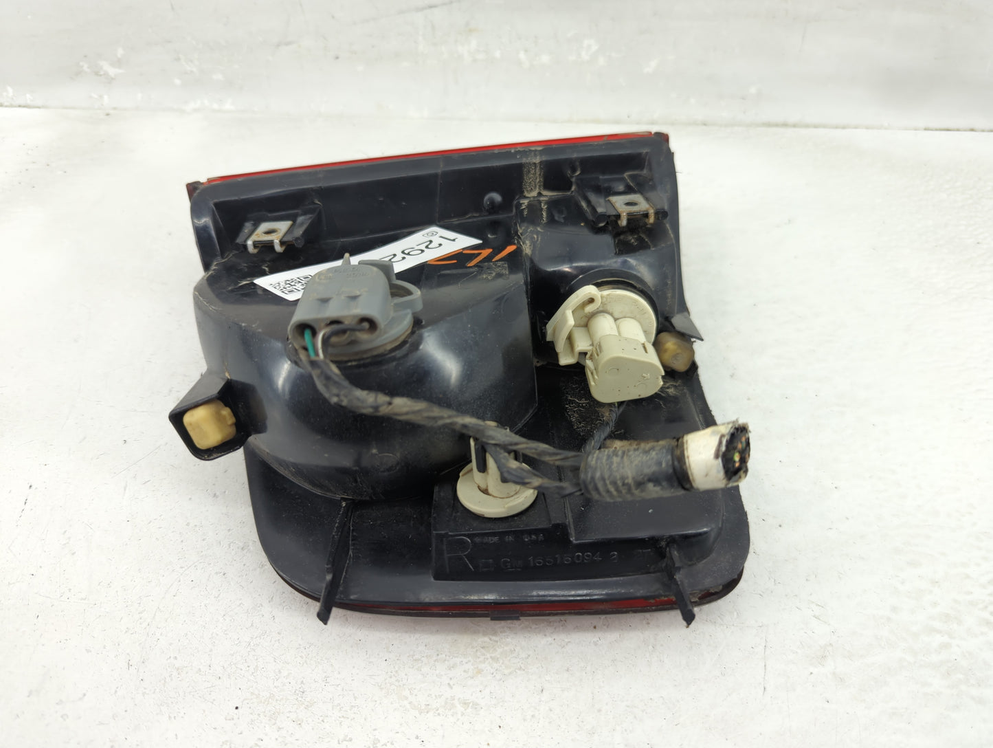 1994-2003 Chevrolet S10 Tail Light Assembly Passenger Right OEM P/N:16516094 2 Fits OEM Used Auto Parts - Oemusedautoparts1.