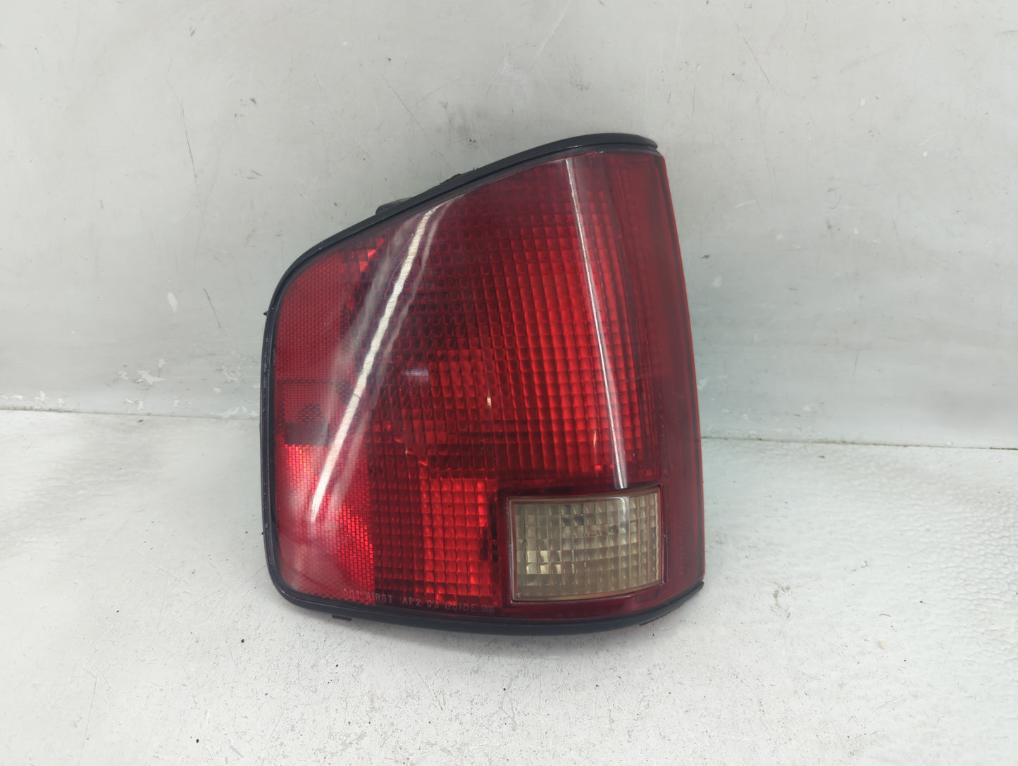 1994-2003 Chevrolet S10 Tail Light Assembly Driver Left OEM P/N:16516093 Fits OEM Used Auto Parts - Oemusedautoparts1.com