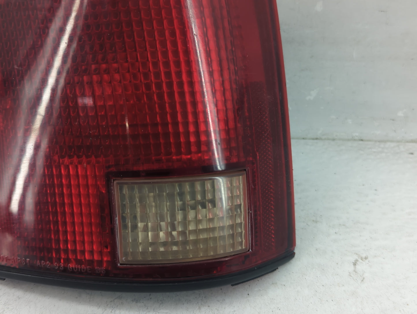 1994-2003 Chevrolet S10 Tail Light Assembly Driver Left OEM P/N:16516093 Fits OEM Used Auto Parts - Oemusedautoparts1.com