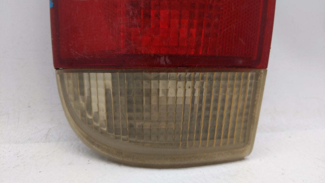2000 Chevrolet S10 Tail Light Assembly Driver Left OEM P/N:16516093 16518499 Fits OEM Used Auto Parts - Oemusedautoparts1.co
