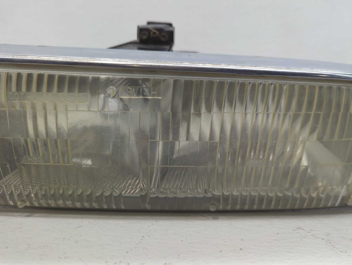 1998-2004 Chevrolet S10 Driver Left Oem Head Light Headlight Lamp - Oemusedautoparts1.com