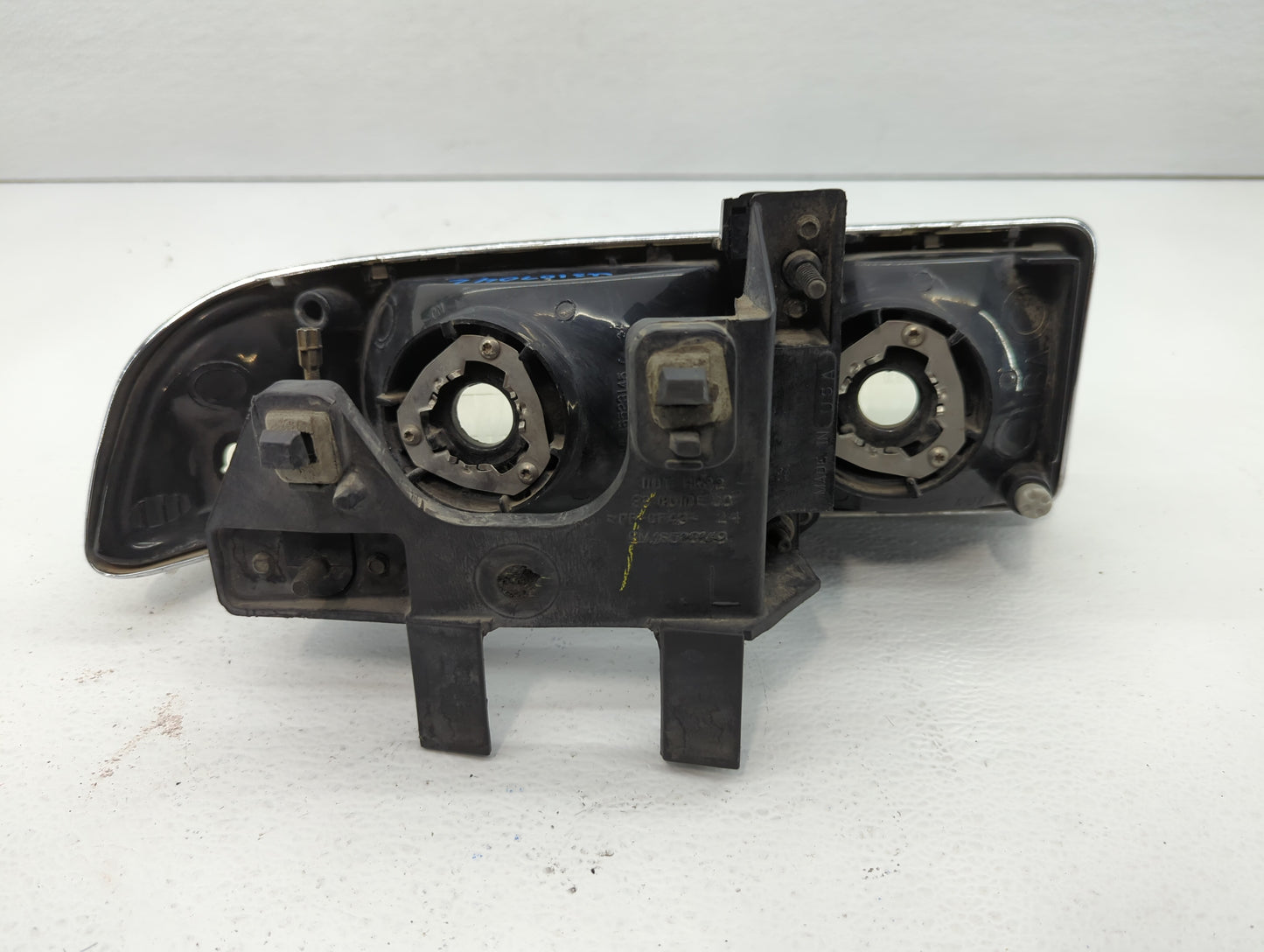 1998-2004 Chevrolet S10 Driver Left Oem Head Light Headlight Lamp - Oemusedautoparts1.com