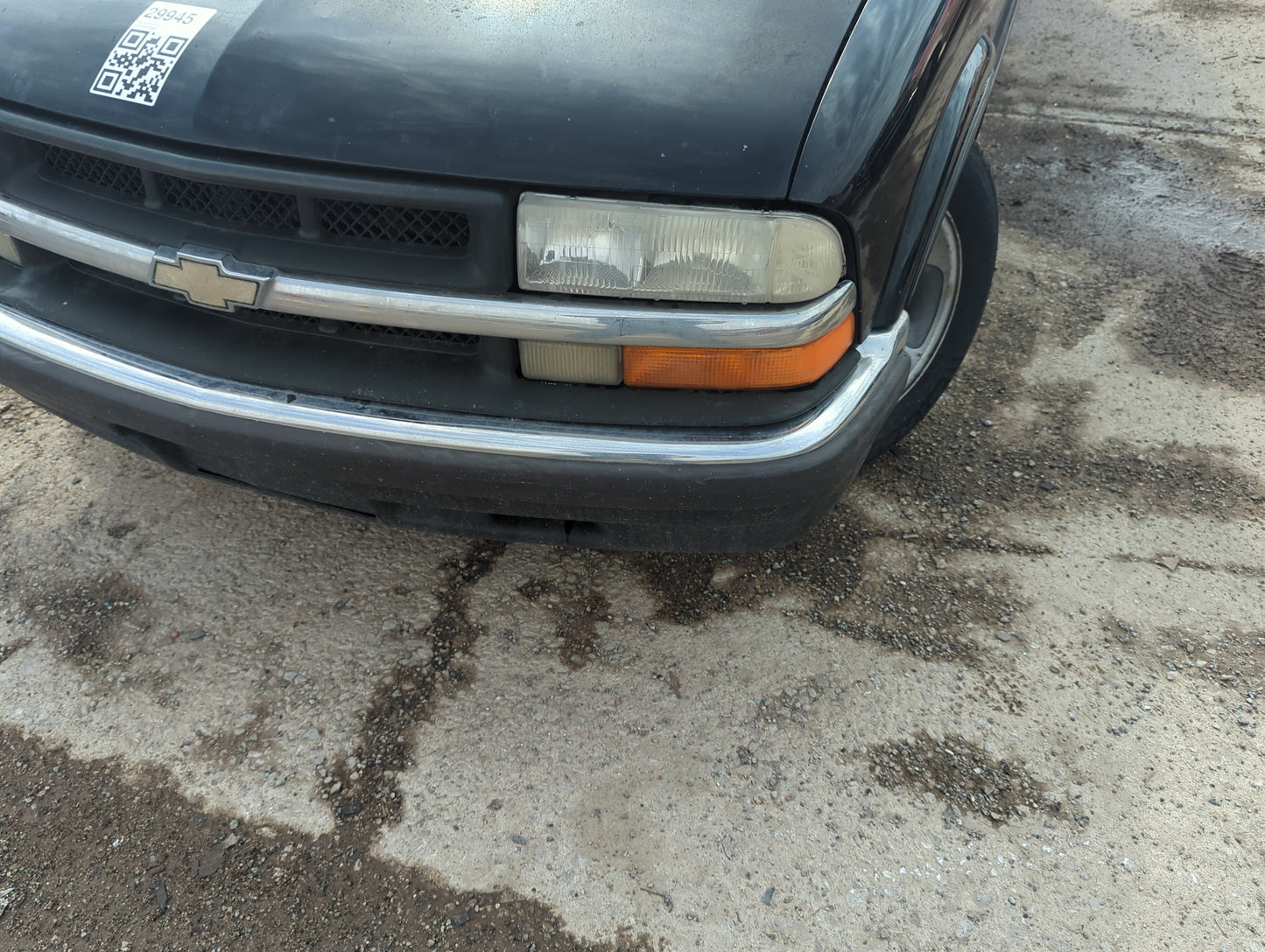 1998-2003 Chevrolet S10 Front Bumper - Oem - Oemusedautoparts1.com