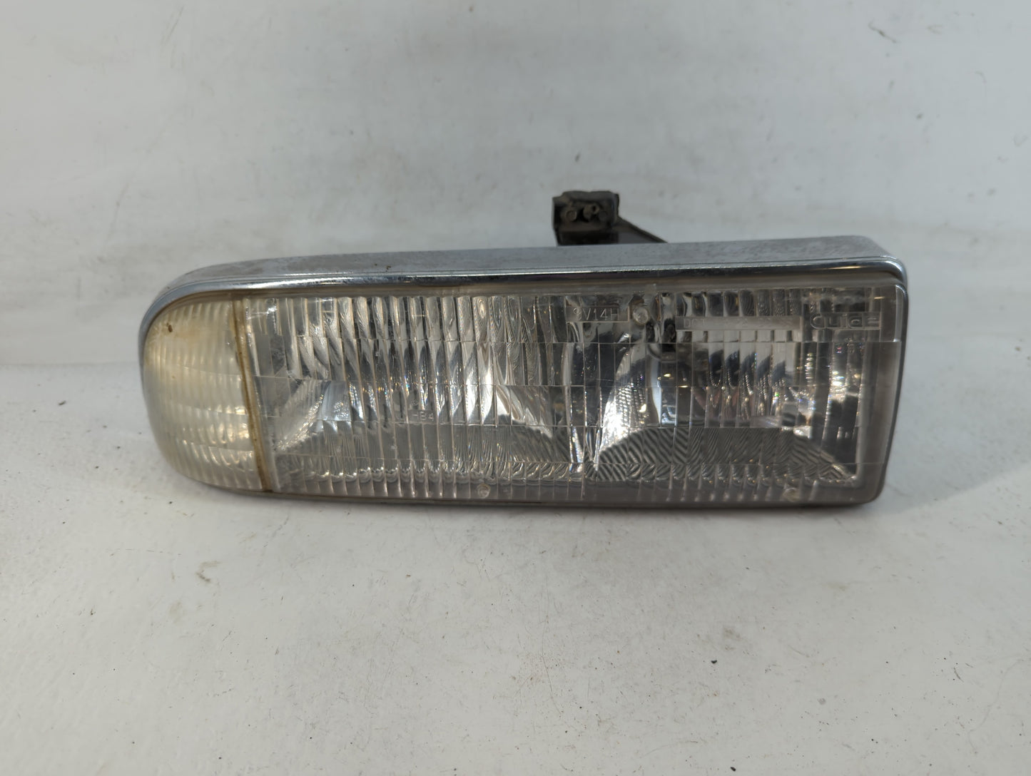 Chevrolet S10 Blazer Passenger Right Oem Head Light Headlight Lamp - Oemusedautoparts1.com