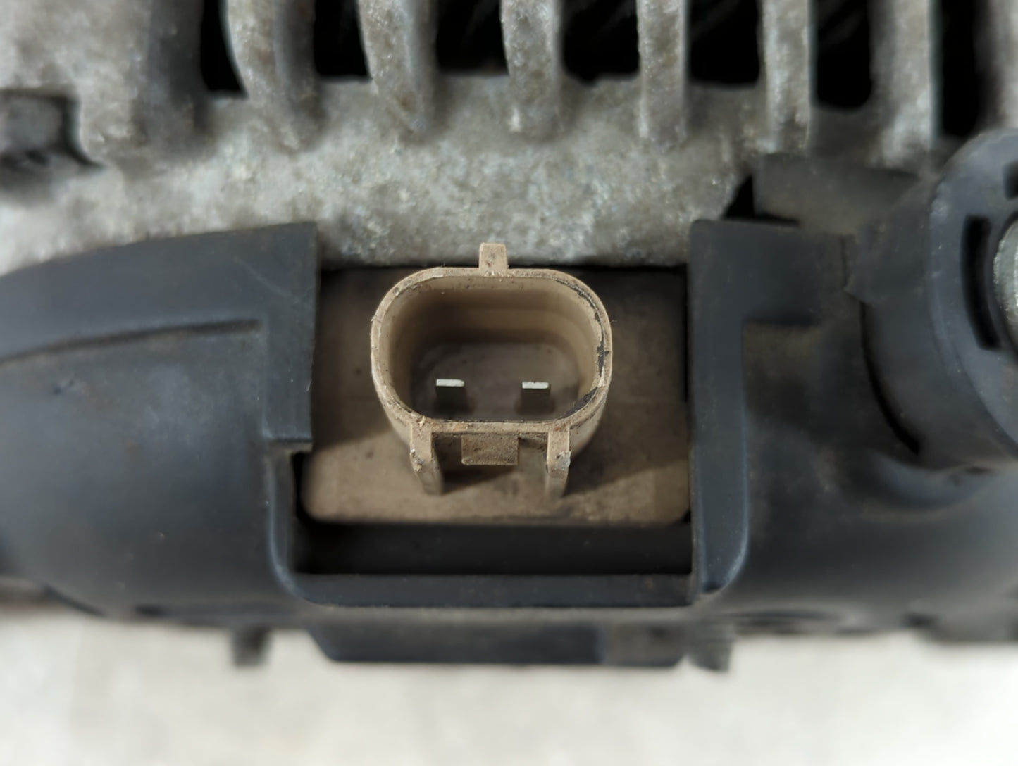 1998-2003 Chevrolet S10 Alternator Replacement Generator Charging Assembly Engine OEM Fits Fits 1998 1999 2000 2001 2002 200