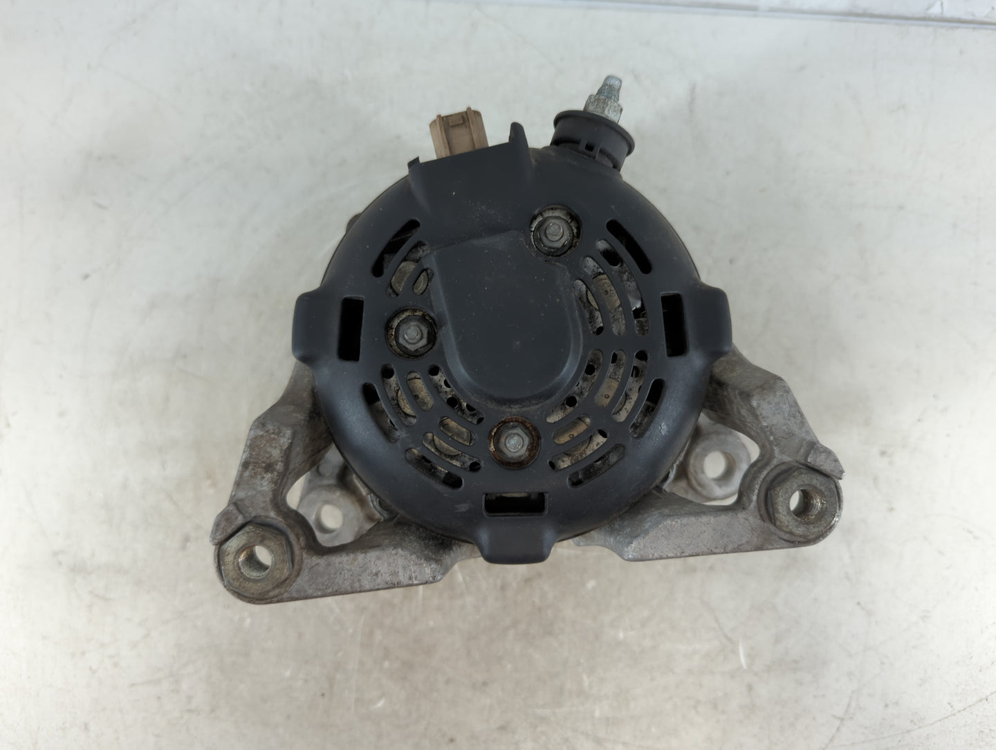 1998-2003 Chevrolet S10 Alternator Replacement Generator Charging Assembly Engine OEM Fits Fits 1998 1999 2000 2001 2002 200