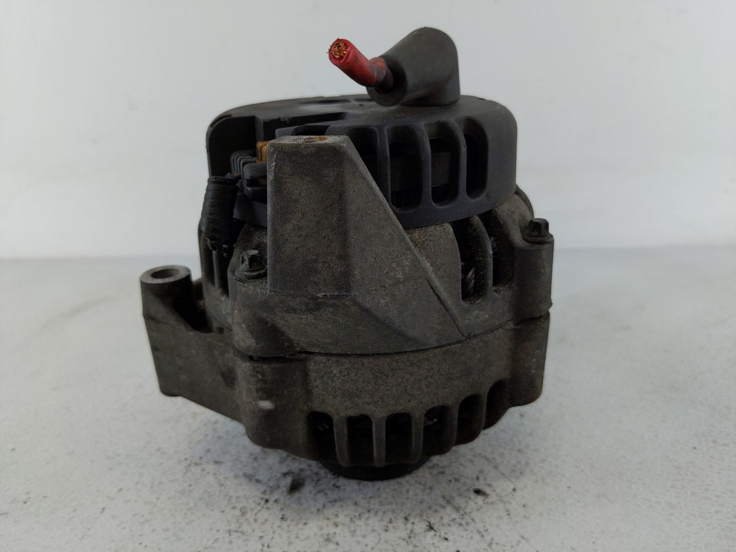 2000 Chevrolet S10 Blazer Alternator Replacement Generator Charging Assembly Engine OEM Fits Fits 1996 1997 1998 1999 OEM Us