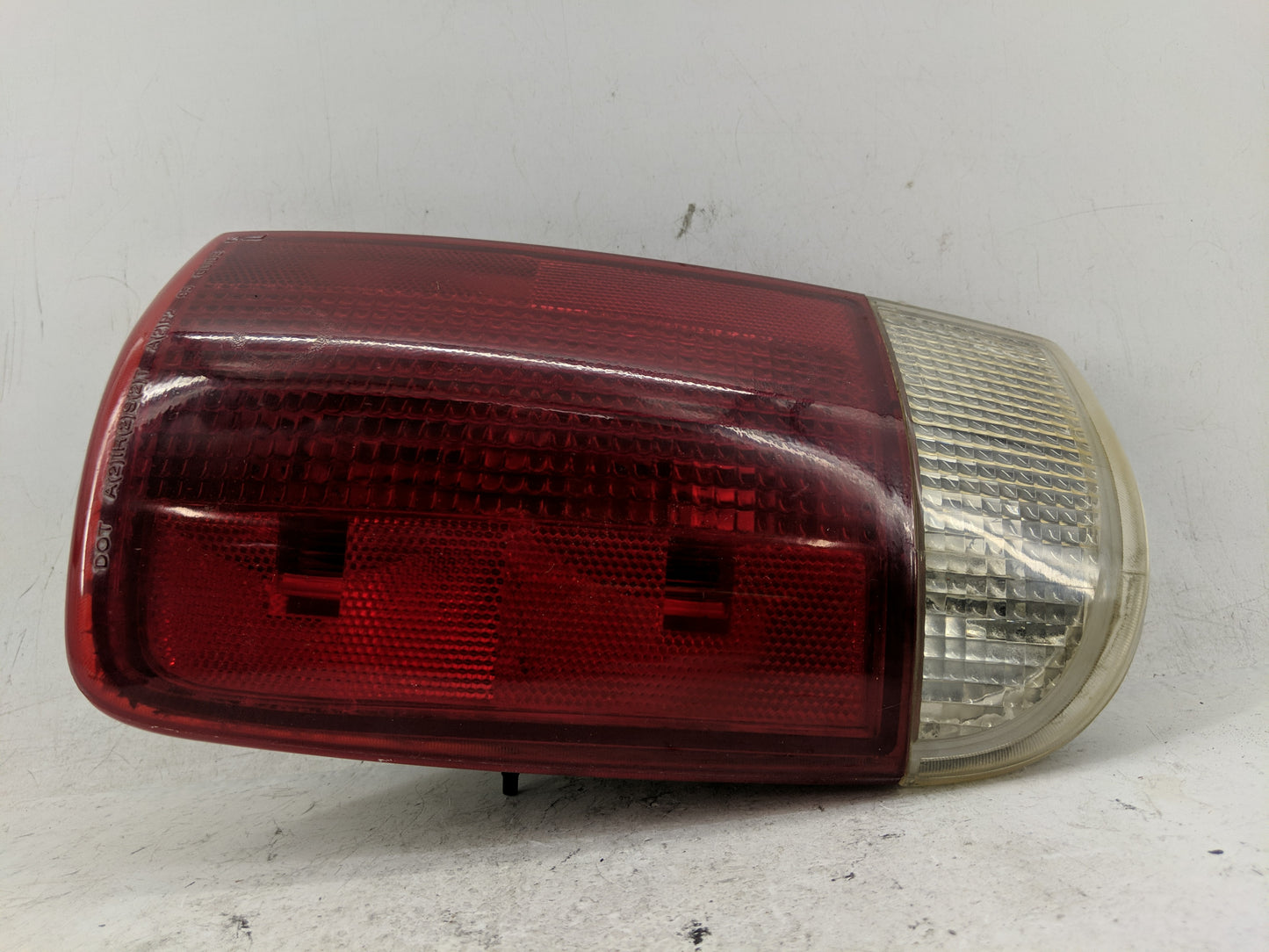 2000 Chevrolet S10 Blazer Tail Light Assembly Driver Left OEM Fits Fits 1995 1996 1997 1998 1999 2001 2002 2003 2004 2005 OE
