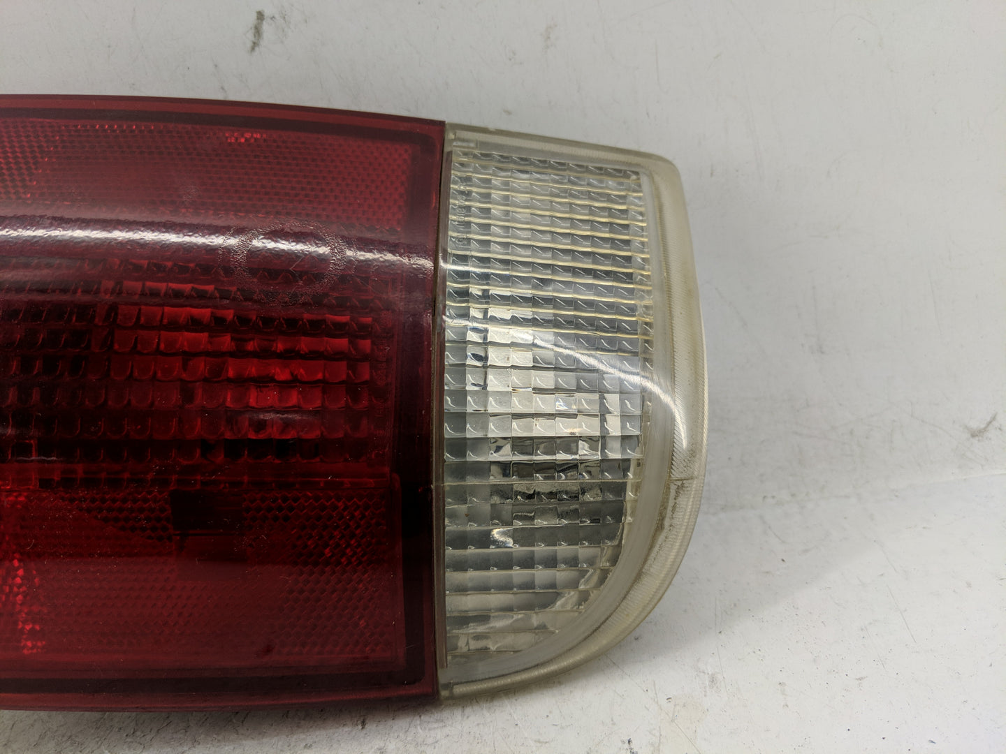 2000 Chevrolet S10 Blazer Tail Light Assembly Driver Left OEM Fits Fits 1995 1996 1997 1998 1999 2001 2002 2003 2004 2005 OE