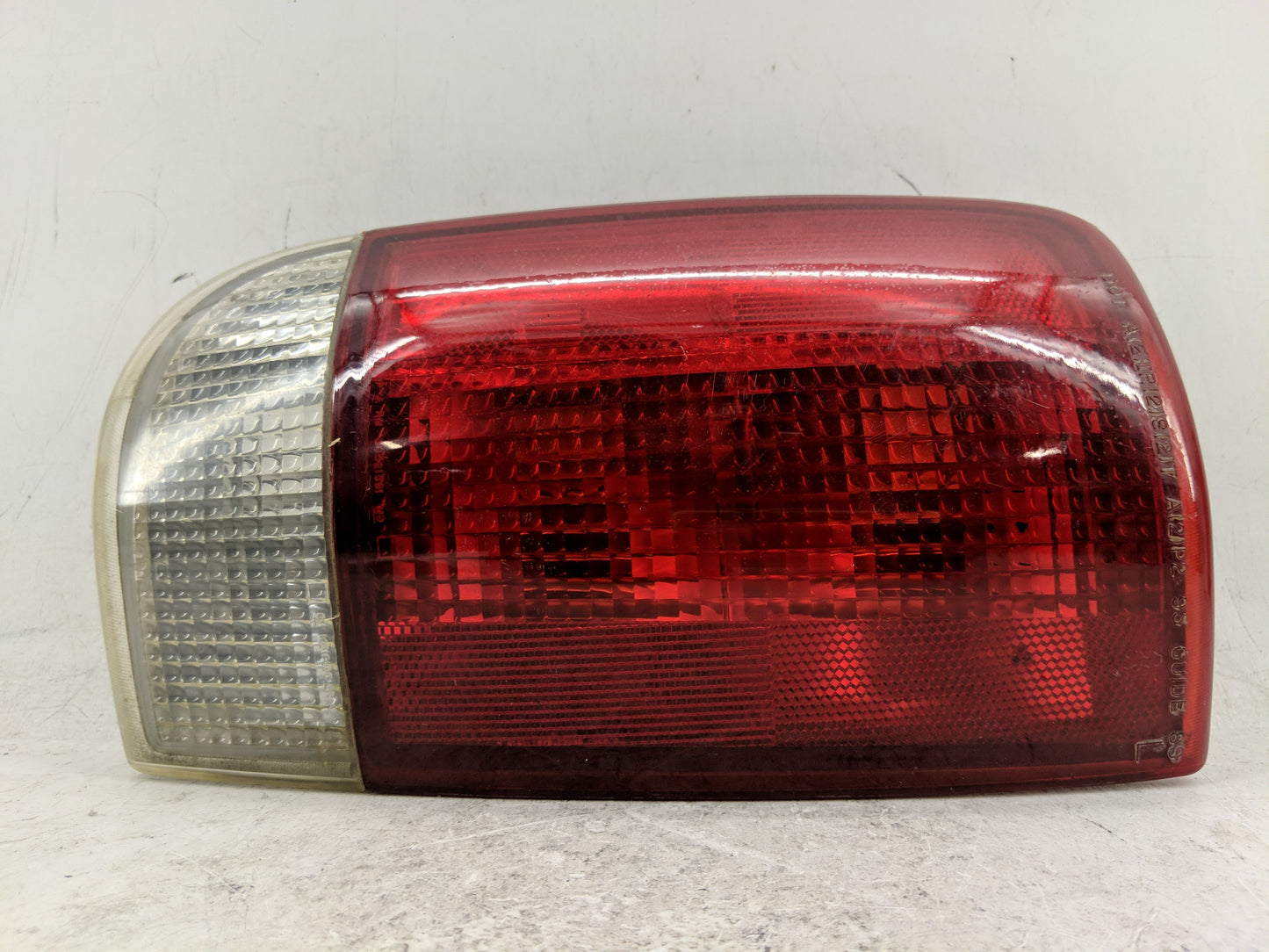 2000 Chevrolet S10 Blazer Tail Light Assembly Driver Left OEM P/N:16518499 Fits OEM Used Auto Parts - Oemusedautoparts1.com
