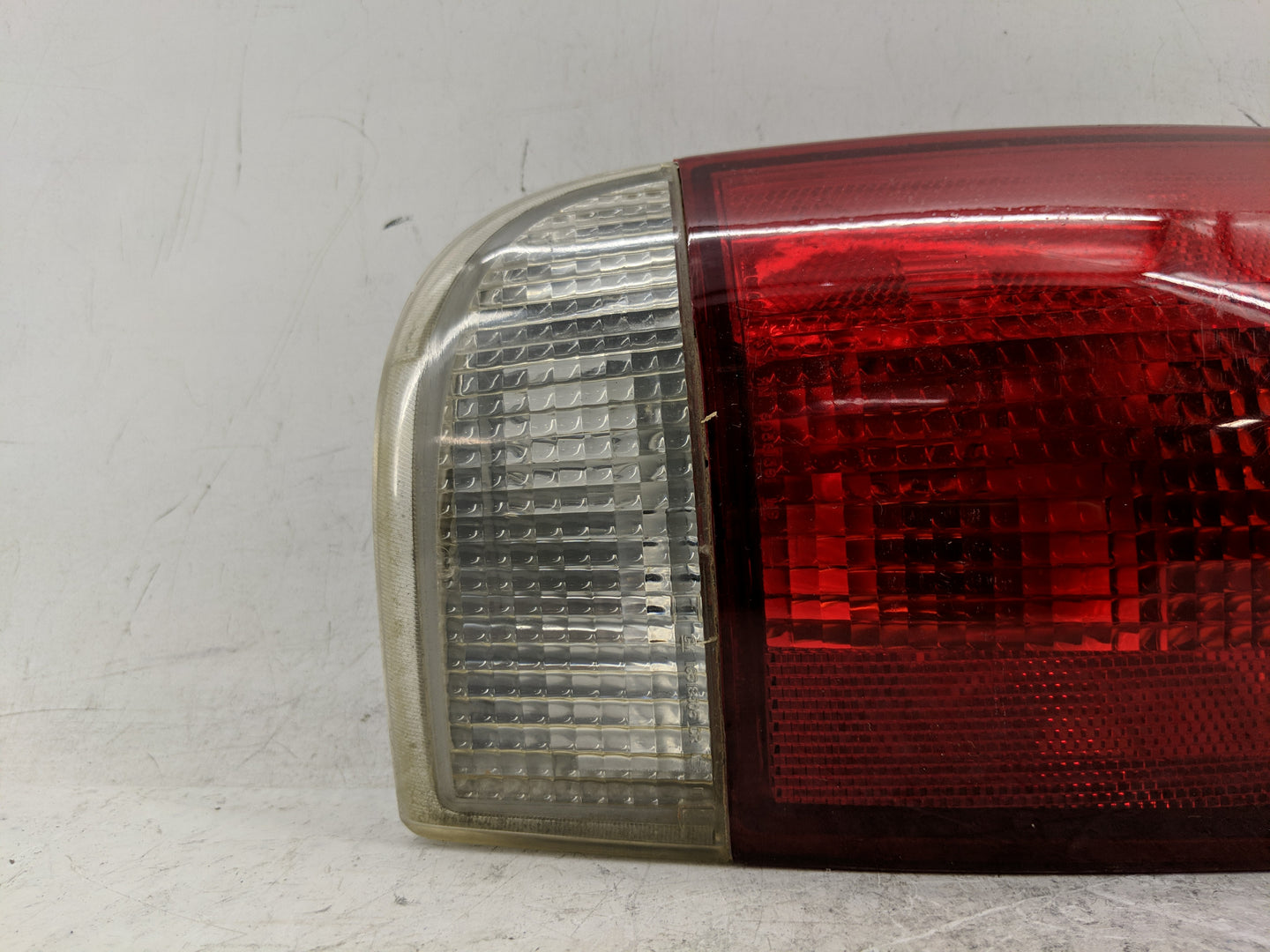 2000 Chevrolet S10 Blazer Tail Light Assembly Driver Left OEM P/N:16518499 Fits OEM Used Auto Parts - Oemusedautoparts1.com