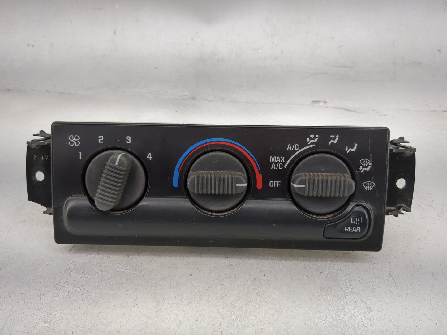 2000 Chevrolet S10 Blazer Climate Control Module Temperature AC/Heater Replacement P/N:16250535 16233937 Fits OEM Used Auto 