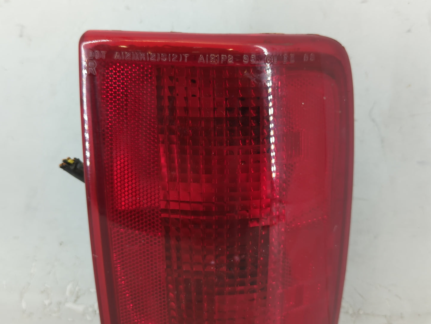 2000 Chevrolet S10 Blazer Tail Light Assembly Passenger Right OEM P/N:16518500 Fits OEM Used Auto Parts - Oemusedautoparts1.