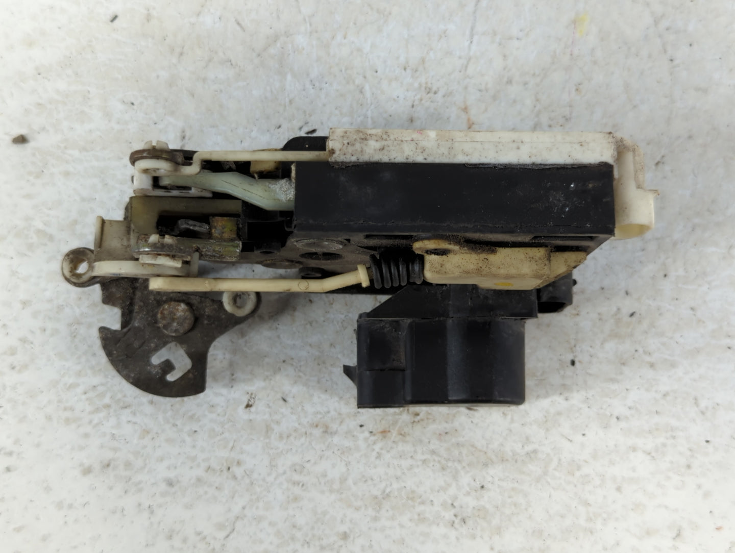 2000 Chevrolet S10 Blazer Power Lock - Oemusedautoparts1.com