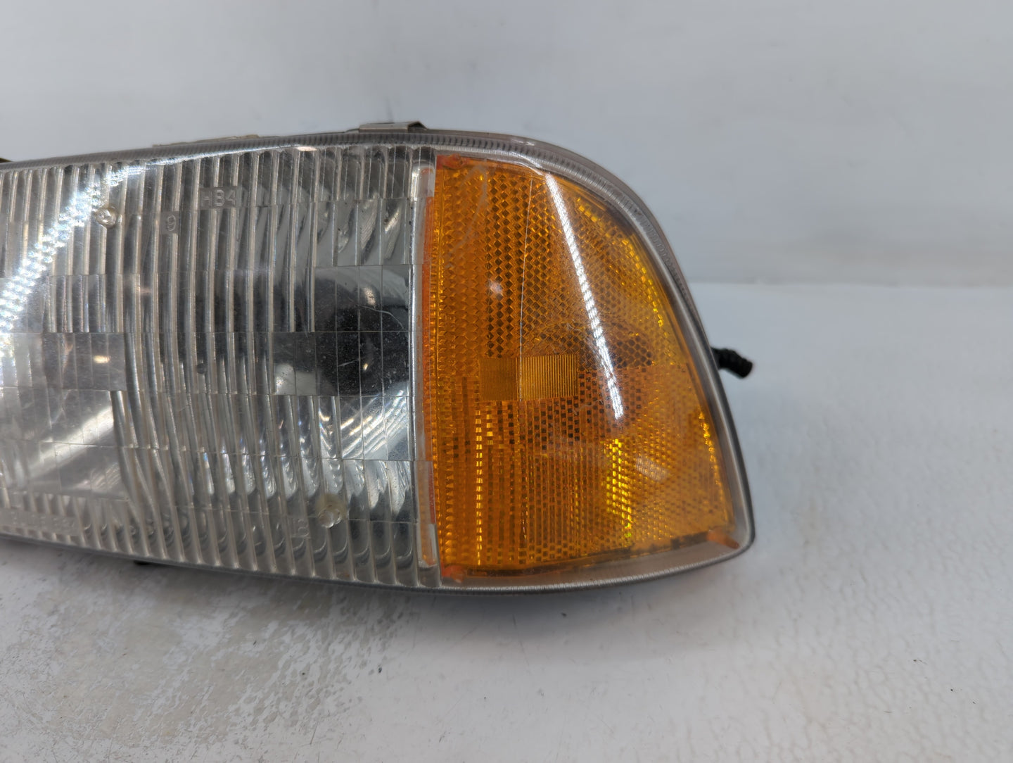 Chevrolet S10 Blazer Passenger Right Oem Head Light Headlight Lamp - Oemusedautoparts1.com