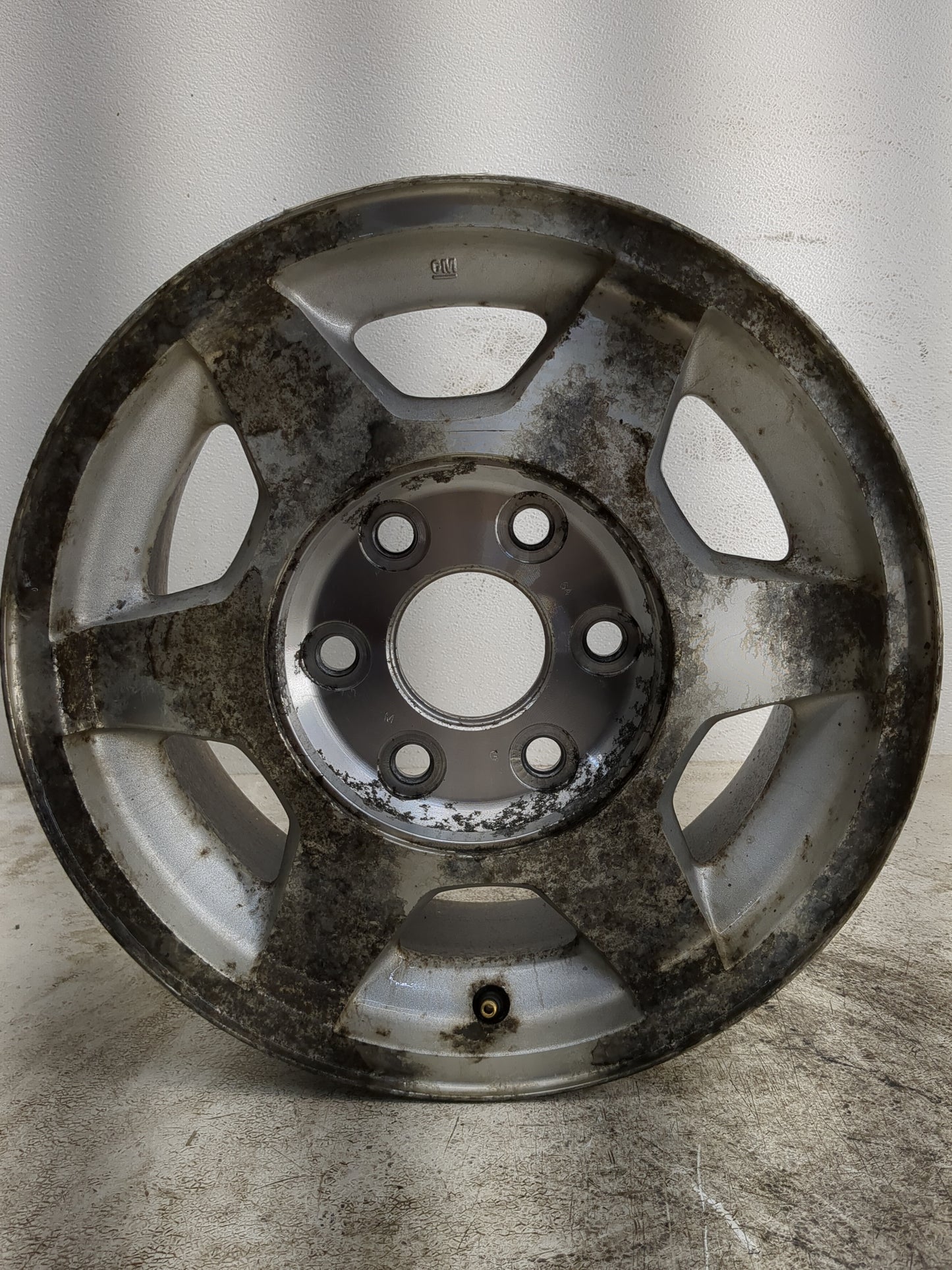Chevrolet Silverado 1500 Oem Wheel Rim 1205150 - Oemusedautoparts1.com