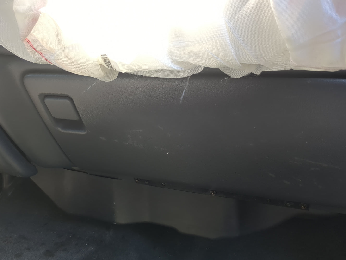 2000 CHEVROLET SILVERADO 1500 Glove Box Door Storage Compartment - Oemusedautoparts1.com