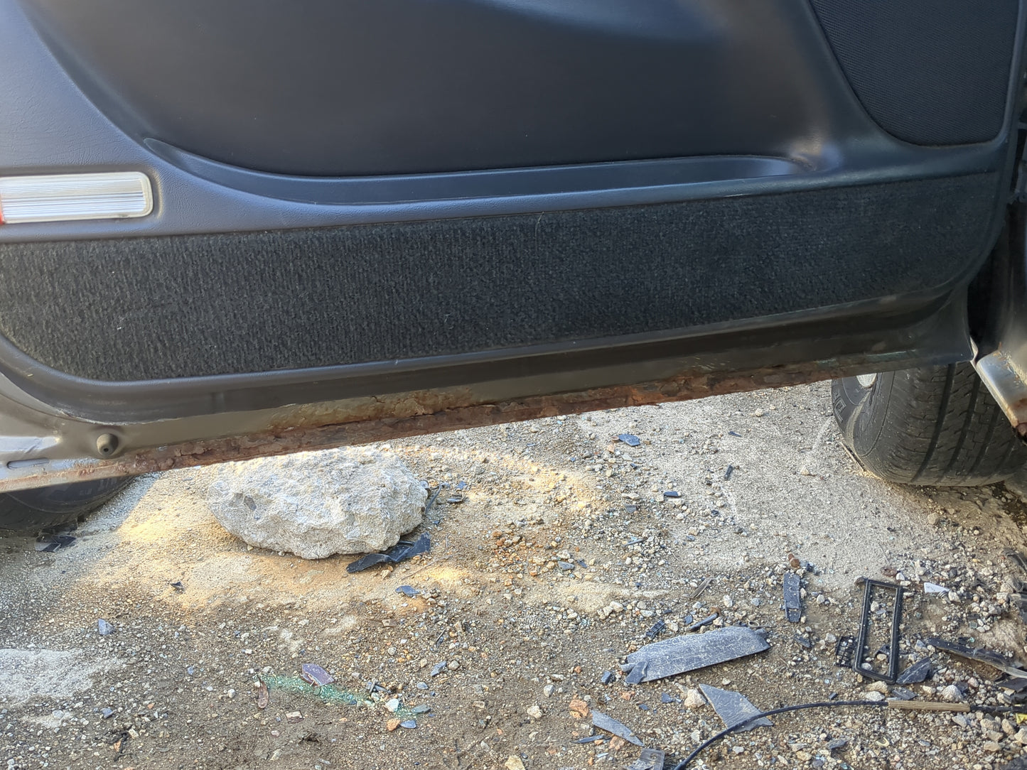 1999-2007 Chevrolet Silverado 1500 Driver Front Door Oem - Oemusedautoparts1.com