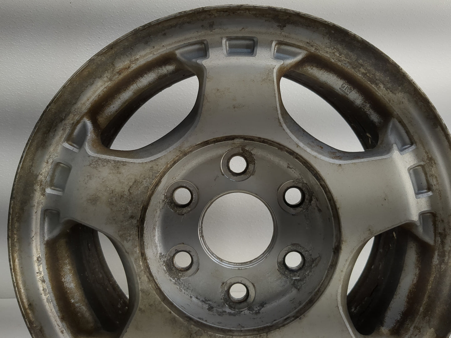 1999-2002 Chevrolet Silverado 1500 Oem Wheel Rim 1220934 - Oemusedautoparts1.com