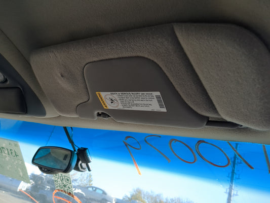 2000-2002 Chevrolet Silverado 1500 Sun Visor Shade Replacement Passenger Right Mirror Fits Fits 2000 2001 2002 OEM Used Auto