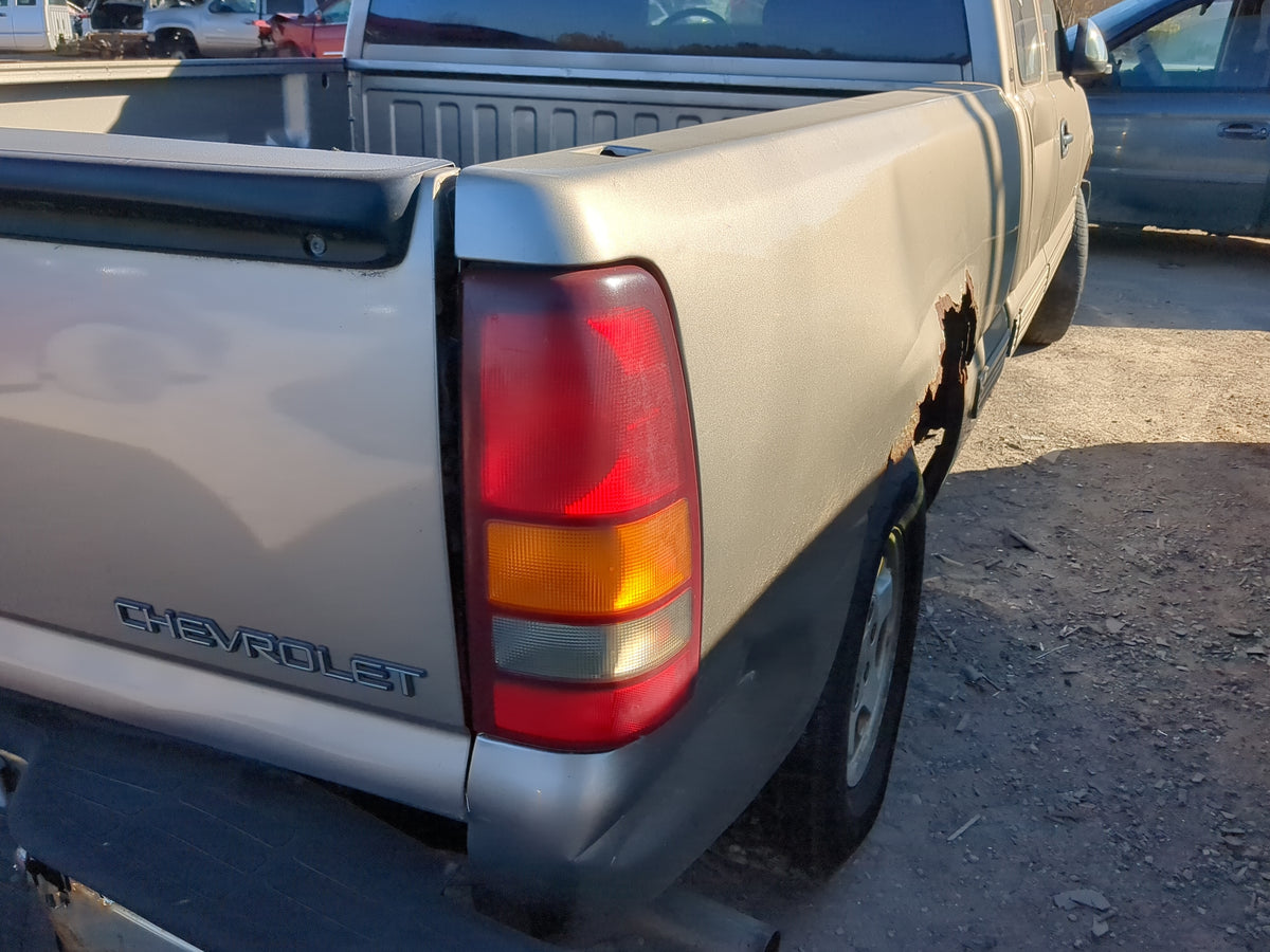 1999-2002 Chevrolet Silverado 1500 Tail Light Assembly Passenger Right OEM Fits Fits 1999 2000 2001 2002 2003 OEM Used Auto 