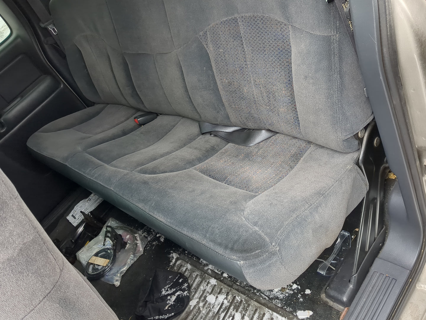 2000 Chevrolet Silverado 1500 Rear Seat Oem 1250222 - Oemusedautoparts1.com